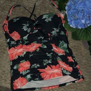 🌺 Floral Bikini Top
